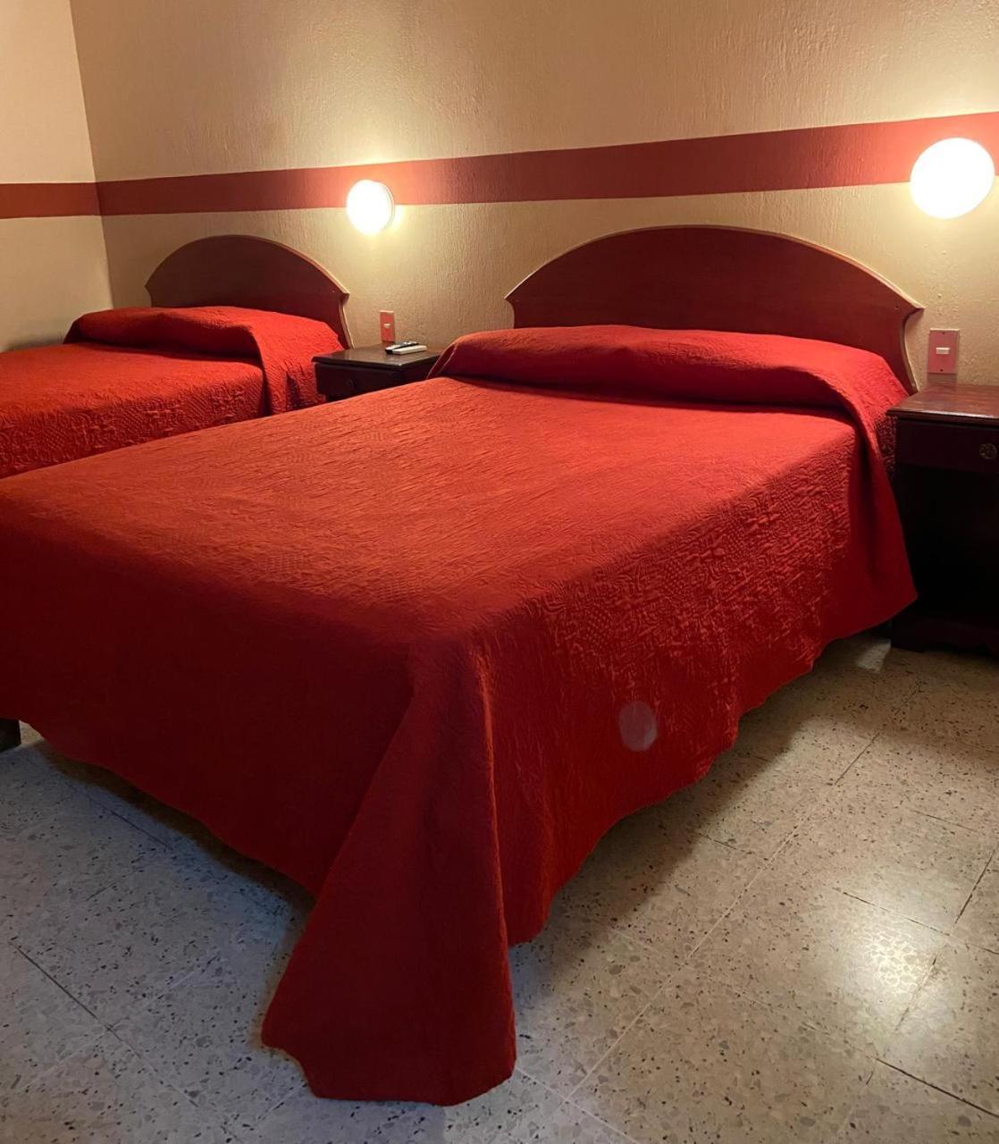 פוארטו באריוס Hotel El Reformador מראה חיצוני תמונה