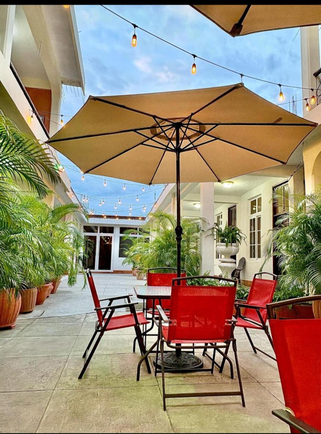 פוארטו באריוס Hotel El Reformador מראה חיצוני תמונה