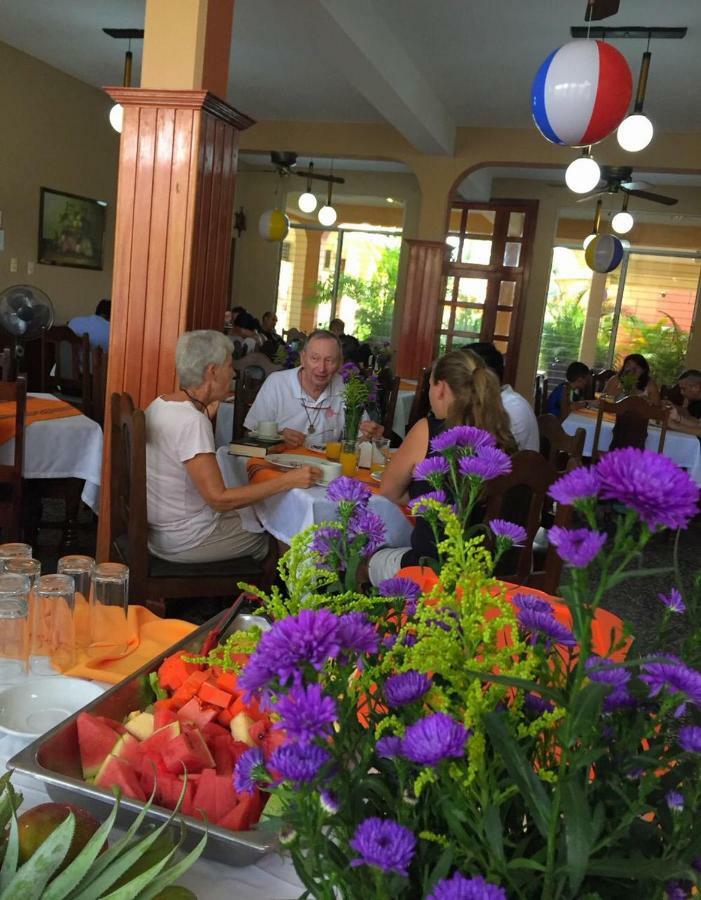 פוארטו באריוס Hotel El Reformador מראה חיצוני תמונה